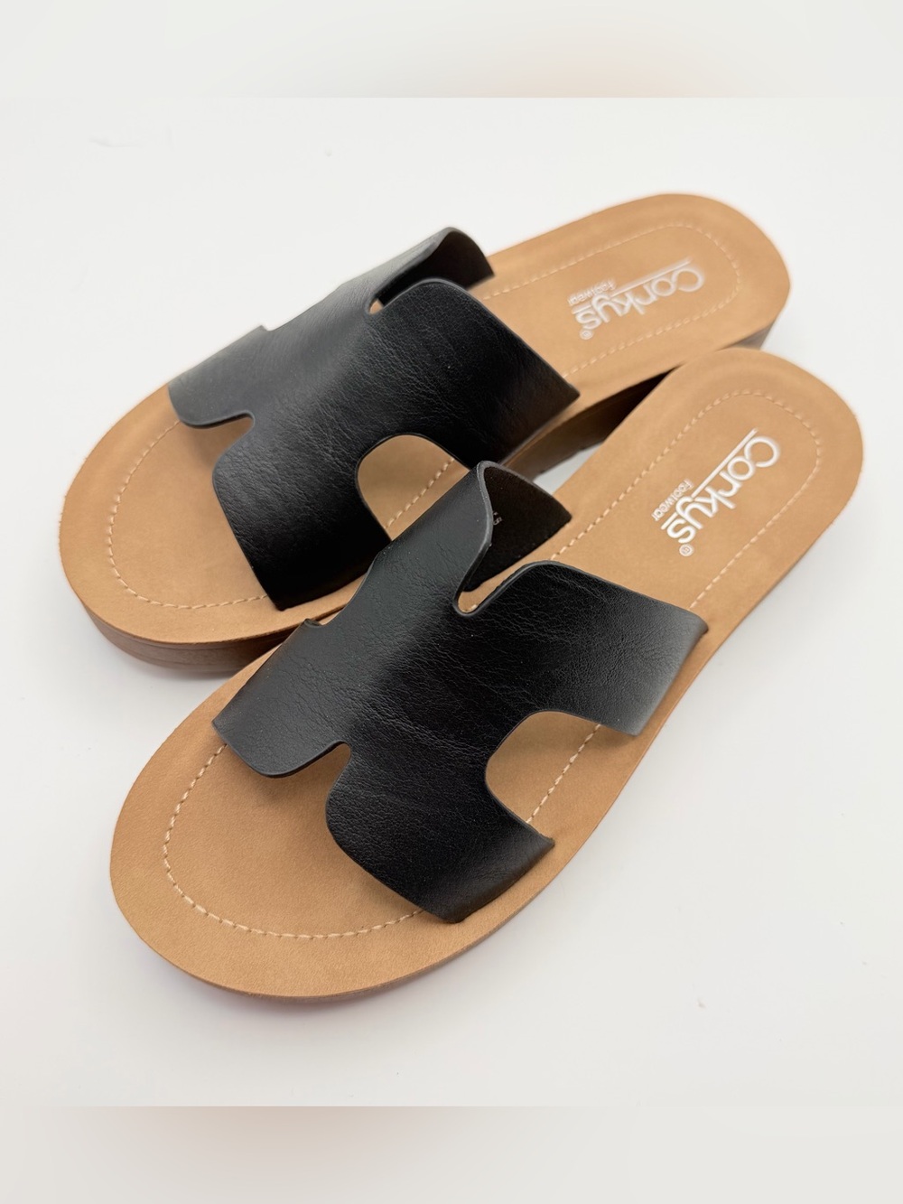 Corkys Women’s Size 8 Black Cutout Slide Coastal Chic Sandals Tan Footbed